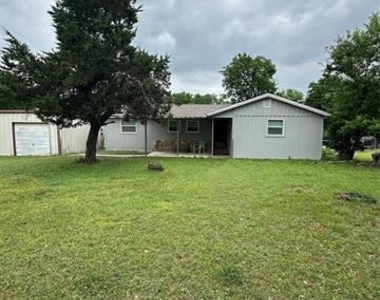 101 County Road 1500 - Photo Thumbnail 1