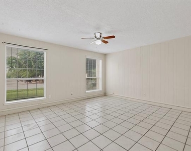 703 E Shady Grove Road - Photo Thumbnail 3