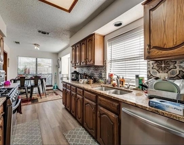 3210 Cutler Place - Photo Thumbnail 3