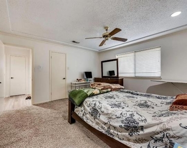 3210 Cutler Place - Photo Thumbnail 12