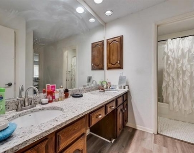 3210 Cutler Place - Photo Thumbnail 13