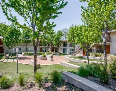 4616 W Lovers Lane - Photo Thumbnail 26