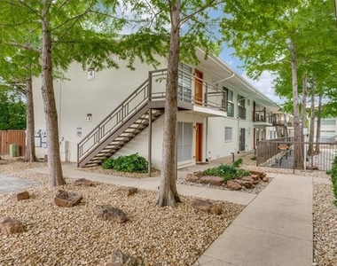 4616 W Lovers Lane - Photo Thumbnail 20