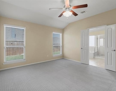 1316 Red River Drive - Photo Thumbnail 6