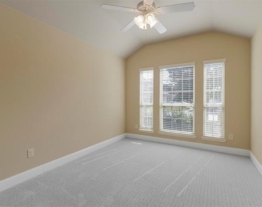 1316 Red River Drive - Photo Thumbnail 8