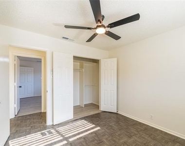 625 Woodhaven Place - Photo Thumbnail 22
