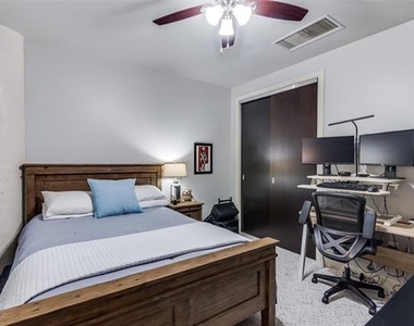 2600 W 7th Street - Photo Thumbnail 23