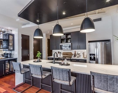 2600 W 7th Street - Photo Thumbnail 13
