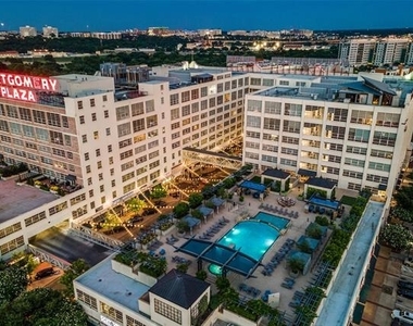 2600 W 7th Street - Photo Thumbnail 2