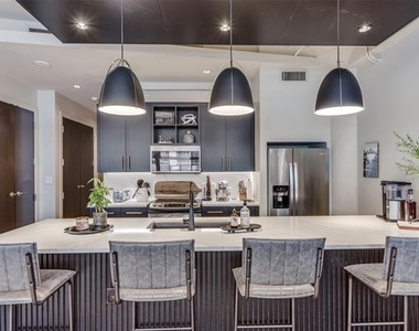 2600 W 7th Street - Photo Thumbnail 12