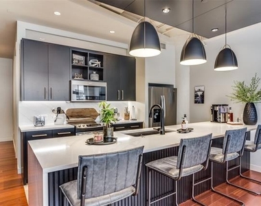 2600 W 7th Street - Photo Thumbnail 10