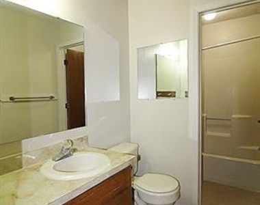 1110 Curtis Drive - Photo Thumbnail 11