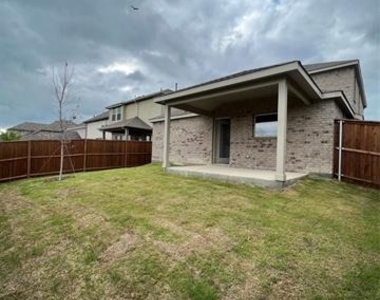 2907 Doggett Drive - Photo Thumbnail 25