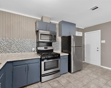 2104 Hillburn Drive - Photo Thumbnail 11
