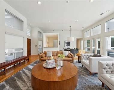 3908 Cobblers Lane - Photo Thumbnail 3