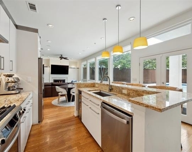 3908 Cobblers Lane - Photo Thumbnail 16