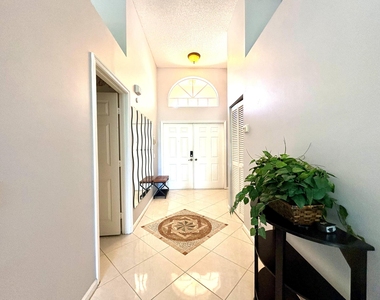 3771 Newport Avenue - Photo Thumbnail 4