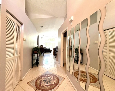 3771 Newport Avenue - Photo Thumbnail 3