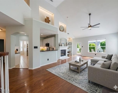 5108 Keating Street - Photo Thumbnail 8