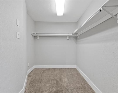303 Riva Ridge - Photo Thumbnail 17