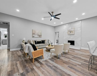 303 Riva Ridge - Photo Thumbnail 1