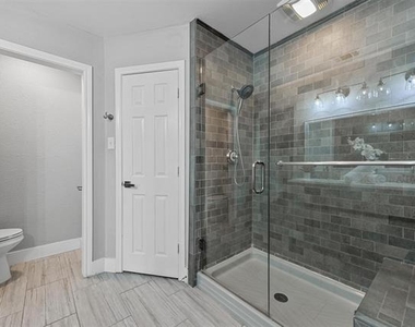 303 Riva Ridge - Photo Thumbnail 18