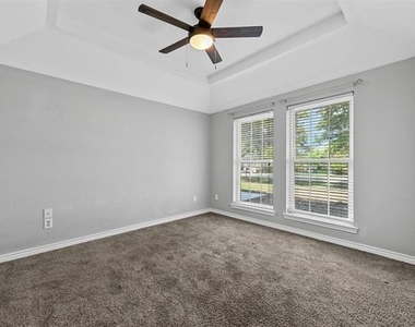 303 Riva Ridge - Photo Thumbnail 26