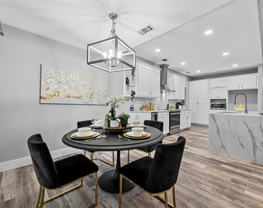 303 Riva Ridge - Photo Thumbnail 10