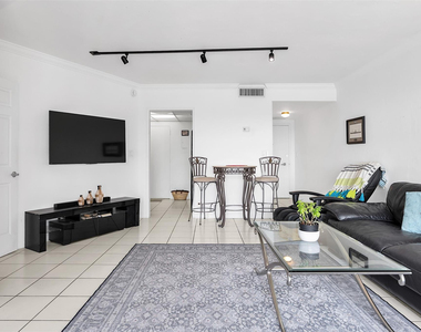 3700 Galt Ocean Drive - Photo Thumbnail 8