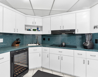 3700 Galt Ocean Drive - Photo Thumbnail 13