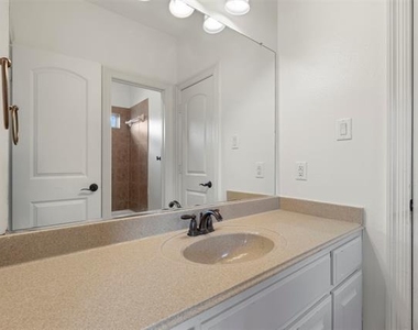 11292 Berkeley Hall Lane - Photo Thumbnail 21