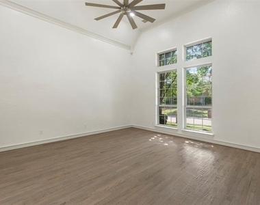 11292 Berkeley Hall Lane - Photo Thumbnail 13