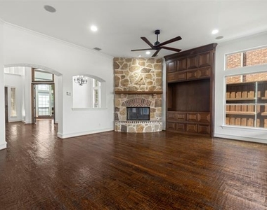 11292 Berkeley Hall Lane - Photo Thumbnail 10