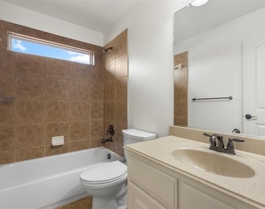11292 Berkeley Hall Lane - Photo Thumbnail 27