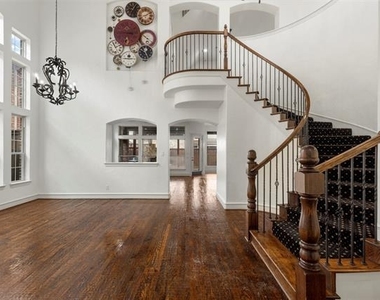 11292 Berkeley Hall Lane - Photo Thumbnail 2