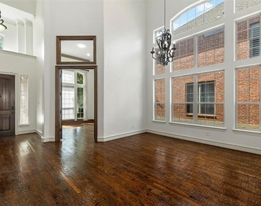11292 Berkeley Hall Lane - Photo Thumbnail 3