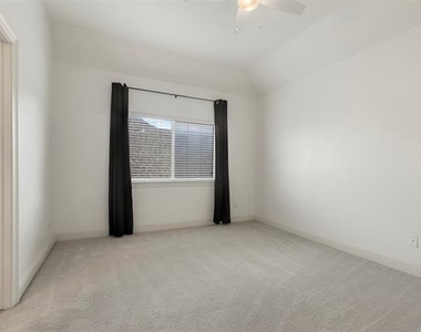 11292 Berkeley Hall Lane - Photo Thumbnail 20