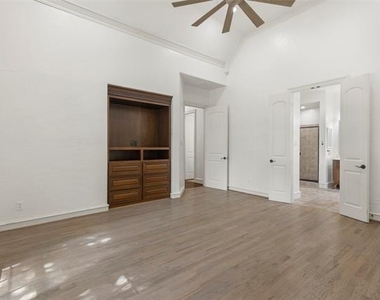11292 Berkeley Hall Lane - Photo Thumbnail 14