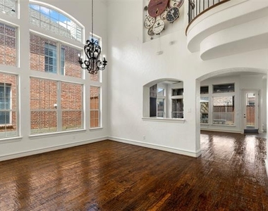 11292 Berkeley Hall Lane - Photo Thumbnail 5