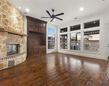11292 Berkeley Hall Lane - Photo Thumbnail 11