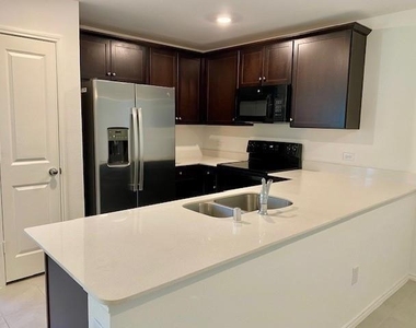 3232 Peyton Lila Road - Photo Thumbnail 4