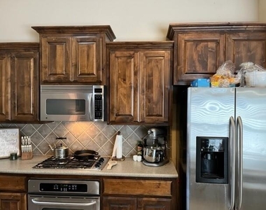 4640 Daisy Leaf Drive - Photo Thumbnail 6