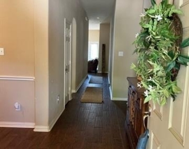 4640 Daisy Leaf Drive - Photo Thumbnail 1