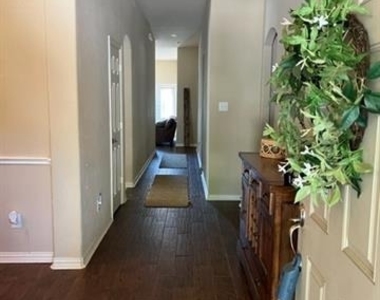 4640 Daisy Leaf Drive - Photo Thumbnail 12