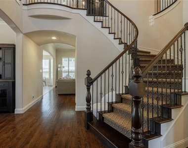 12824 Flatiron Trail - Photo Thumbnail 6
