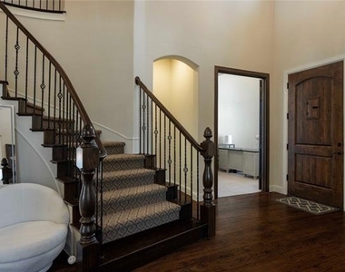 12824 Flatiron Trail - Photo Thumbnail 7