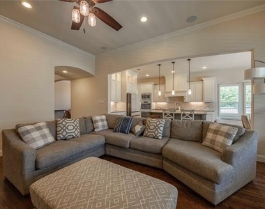 12824 Flatiron Trail - Photo Thumbnail 19