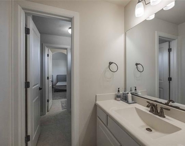 12824 Flatiron Trail - Photo Thumbnail 29