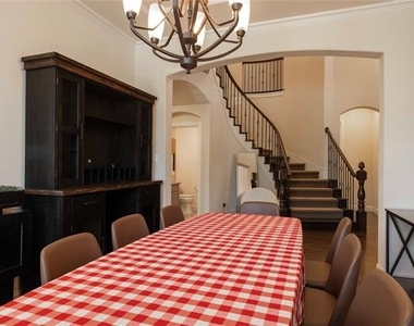 12824 Flatiron Trail - Photo Thumbnail 9