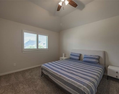 12824 Flatiron Trail - Photo Thumbnail 28